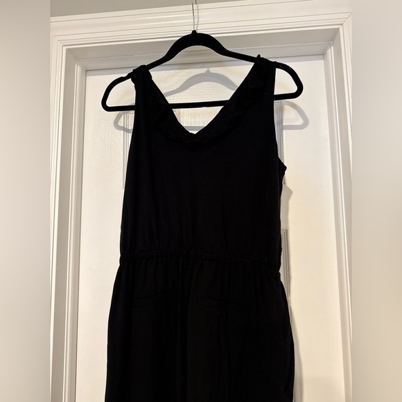Loft Black Sleeveless Pant Jumpsuitsuit with pockets size medium petite - Picture 8 of 8